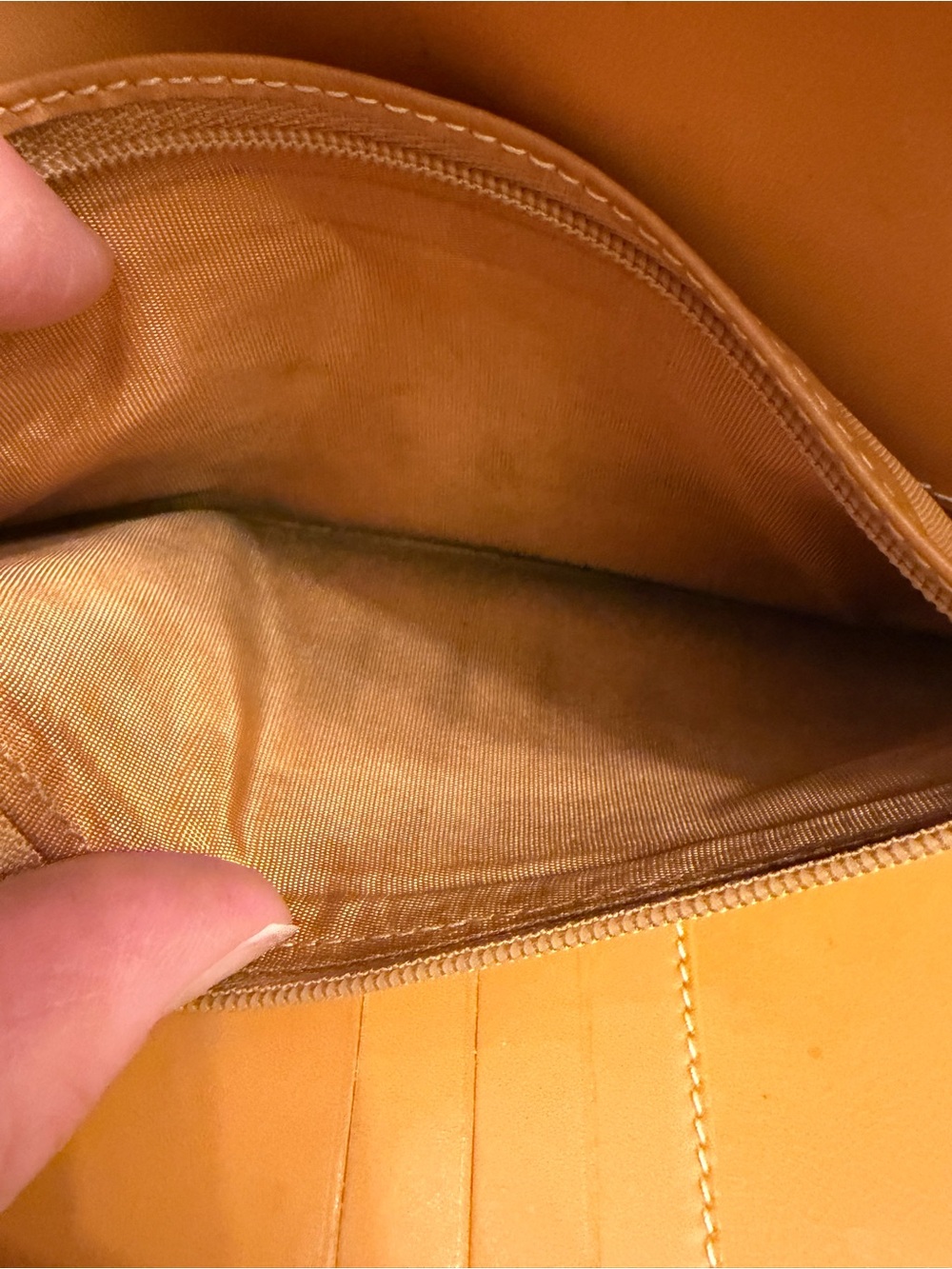 Gucci Brown GG Canvas Continental Wallet with Tan Trim and Gold Hardware - Picture 6 of 14